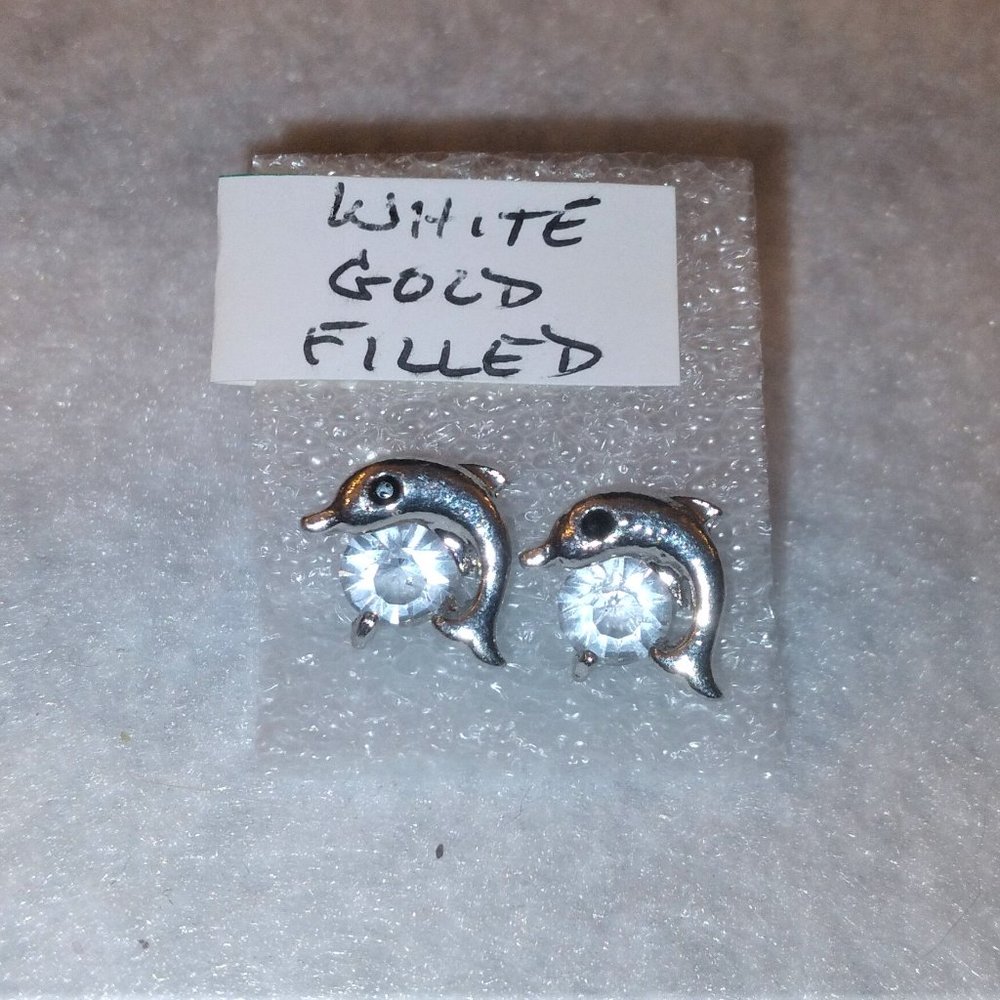 Brand New Cute Dolphin Pierced Earrings with Black Eyes